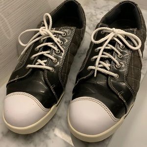 Size 8 Footjoy Golf Shoes Spikeless Black with dark grey quilting on sides